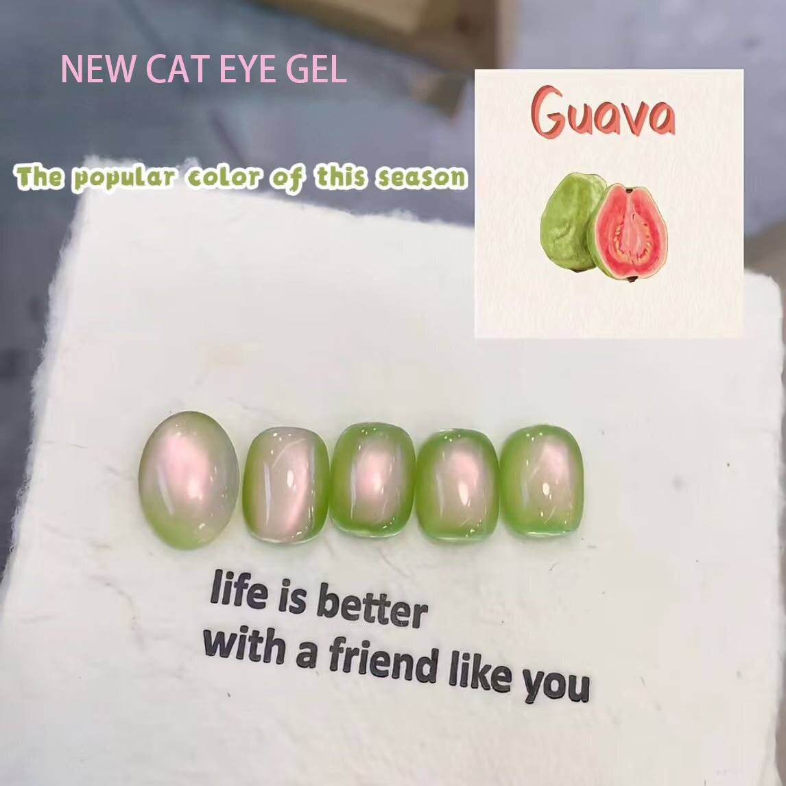 Guava inšpirovaná mačkovým očným gélom lesk sa dostáva do centra pozornosti nechtovou módou