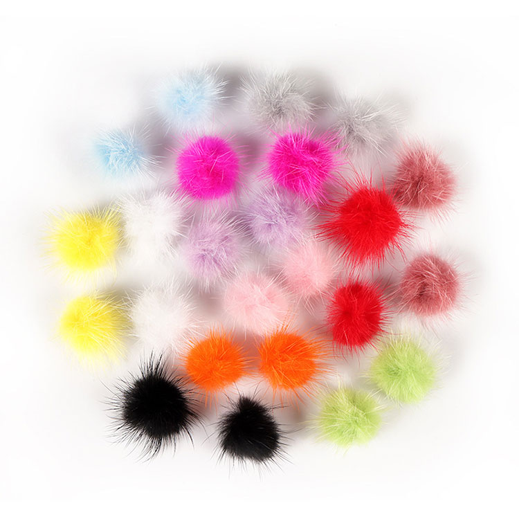 24 ks Nail Pom Fluffy Ball